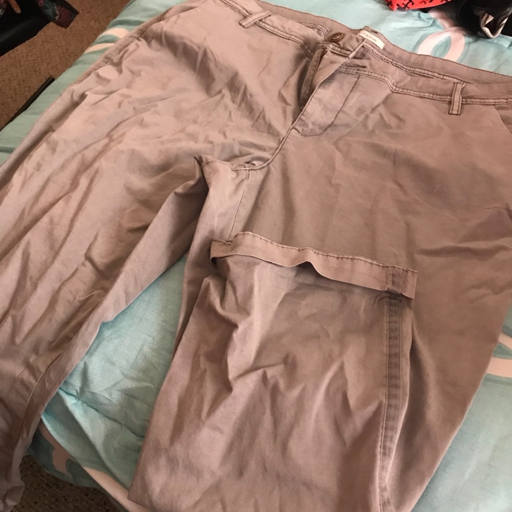 NWOT pants.